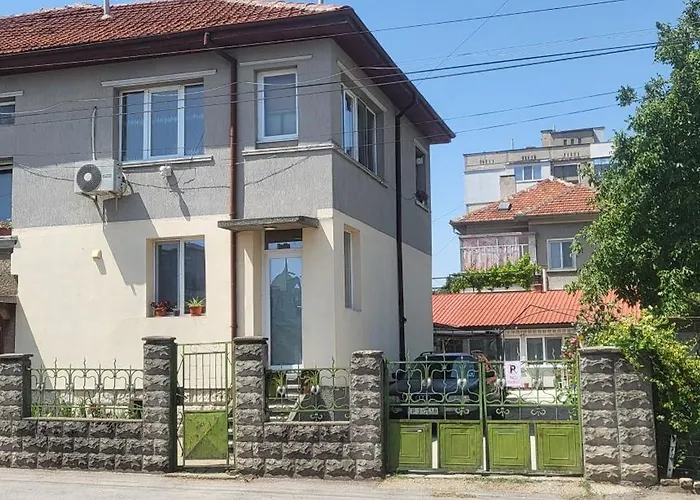 Апартаменты за гости тара *