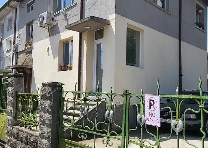 за гости тара Апартаменты *